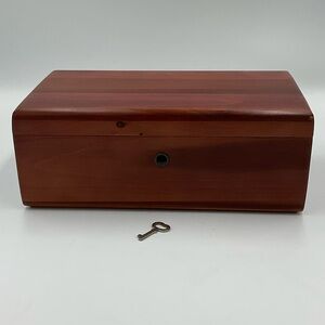 Vintage Lane Mini Cedar Chest with Key